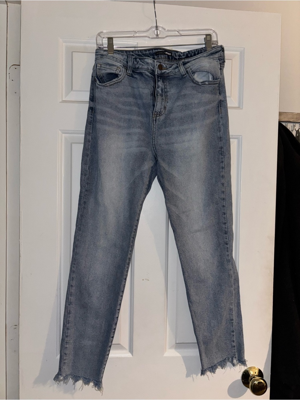 Fashion Nova Light Blue Cropped Ankle Jeans